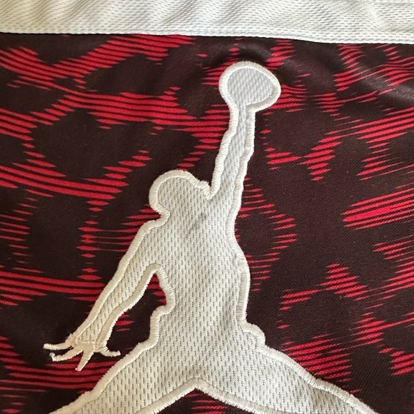 Boys Jordan tank shirt 6 - Picture 2 of 3